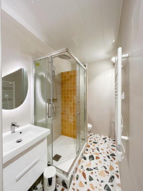 - Chic - Calm - Designed - paris central